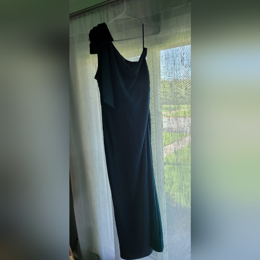 Women's dress